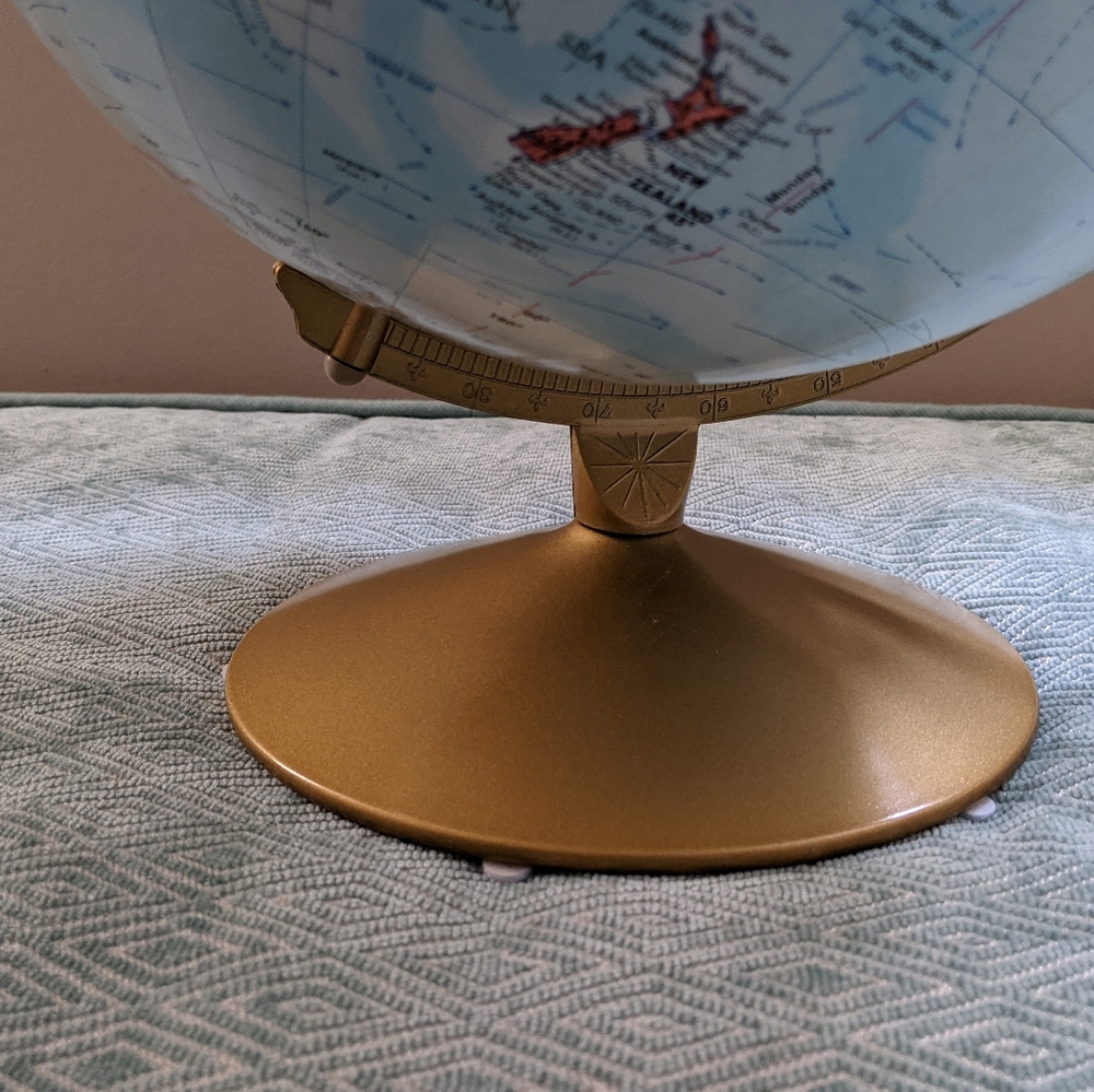 Replogle Vintage Style Globe of the World - Picture 10 of 12